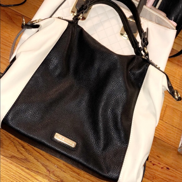 Purse - Picture 1 of 1